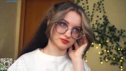 Snapshot of kacyboone chatting on October 5, 2025, 6:23 am Tate online show from October 5, 2025, 6:23 am