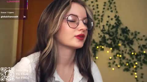 Snapshot of kacyboone chatting on October 13, 2025, 7:30 am Tate online show from October 13, 2025, 7:30 am