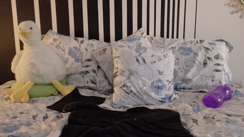 Snapshot of kad_kad chatting on January 19, 2025, 4:46 pm Kanela online show from January 19, 2025, 4:46 pm