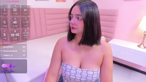 Kyelie online show from October 3, 2025, 8:17 pm