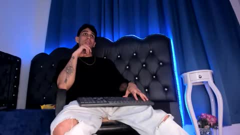 Kael Dominus online show from May 6, 2026, 2:29 am