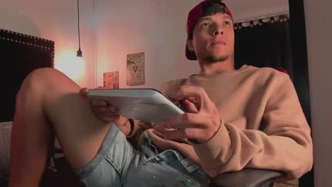 Snapshot of kael_owens chatting on February 9, 2025, 8:44 am Kael Owens online show from February 9, 2025, 8:44 am