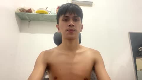 Snapshot of kaelsucker69 chatting on February 10, 2026, 6:01 pm Kael online show from February 10, 2026, 6:01 pm