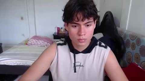 Snapshot of kafer_1022 chatting on December 4, 2025, 8:39 pm kafer online show from December 4, 2025, 8:39 pm