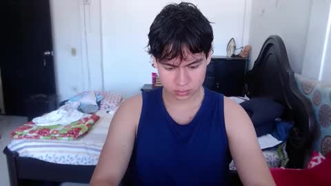 Snapshot of kafer_1022 chatting on December 5, 2025, 2:58 pm kafer online show from December 5, 2025, 2:58 pm