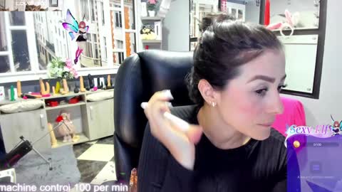 Antonella online show from January 17, 2025, 6:44 pm