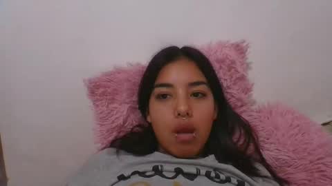 KAHELIINDEPENDENT MODEL online show from December 26, 2024, 3:16 am