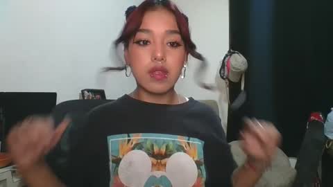 KAHELIINDEPENDENT MODEL online show from October 11, 2025, 9:57 pm