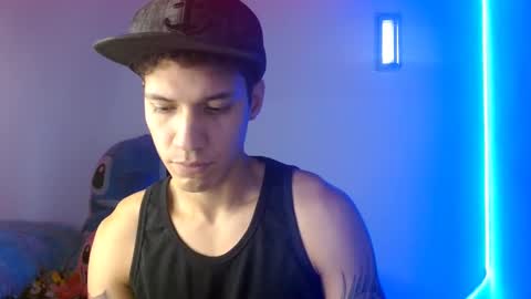 kai_anderr online show from February 23, 2025, 9:05 pm