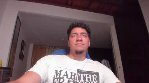 kai_herectix online show from April 18, 2026, 3:32 am