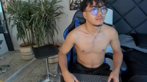 Snapshot of kai_storn chatting on February 17, 2026, 11:18 am kai_storn online show from February 17, 2026, 11:18 am