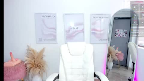 Snapshot of kaia_cam chatting on March 11, 2025, 2:51 pm    online show from March 11, 2025, 2:51 pm