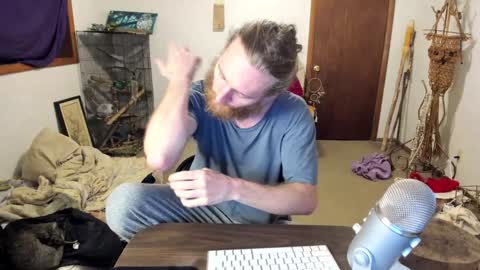 Snapshot of kaiku77 chatting on January 3, 2025, 4:11 am Kaiku77 online show from January 3, 2025, 4:11 am