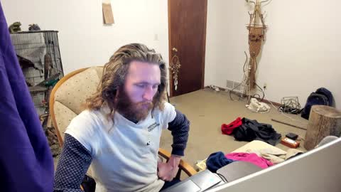 Snapshot of kaiku77 chatting on January 21, 2025, 5:27 am Kaiku77 online show from January 21, 2025, 5:27 am