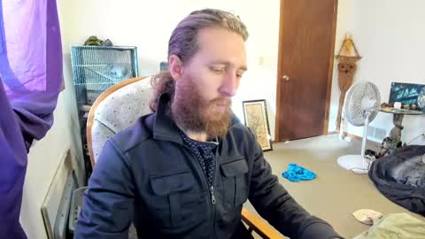 Snapshot of kaiku77 chatting on March 6, 2025, 9:31 pm Kaiku77 online show from March 6, 2025, 9:31 pm