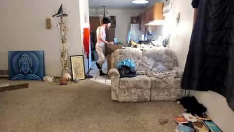 Kaiku77 online show from November 28, 2025, 7:05 pm