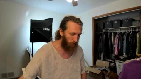 Kaiku77 online show from June 1, 2026, 3:58 pm