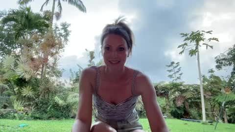 Snapshot of kaileeshy chatting on March 12, 2025, 3:57 am Kailee Smile online show from March 12, 2025, 3:57 am