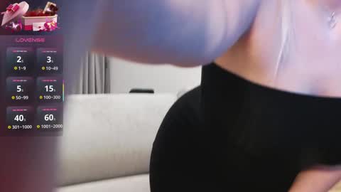 Snapshot of kailyn_moen01 chatting on February 7, 2025, 12:53 am Kailyn online show from February 7, 2025, 12:53 am