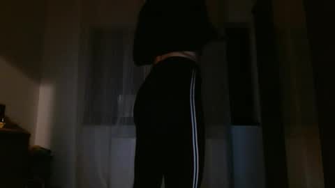 Kaira Ember online show from December 16, 2025, 9:42 pm