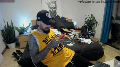 kaiser679 online show from December 31, 2024, 12:00 am