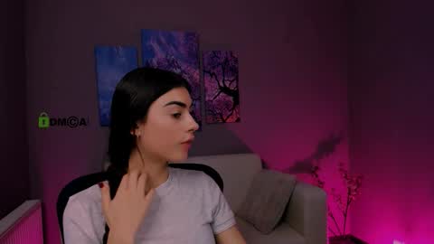 Kaisy online show from December 2, 2025, 10:09 am