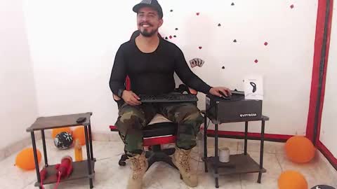 Kaleth online show from November 7, 2025, 3:34 pm