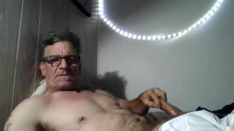 kalifornia91666 online show from November 22, 2025, 12:59 pm