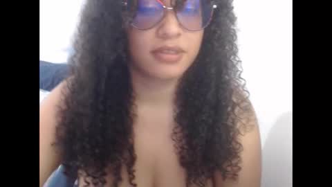 Snapshot of kaliith chatting on February 25, 2025, 3:38 pm Kaliith online show from February 25, 2025, 3:38 pm