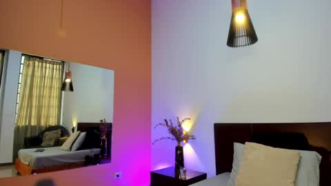 KaliMonroe online show from December 3, 2024, 11:33 am