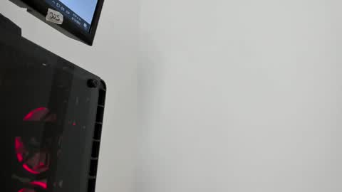 KaliMonroe online show from December 6, 2024, 11:33 am