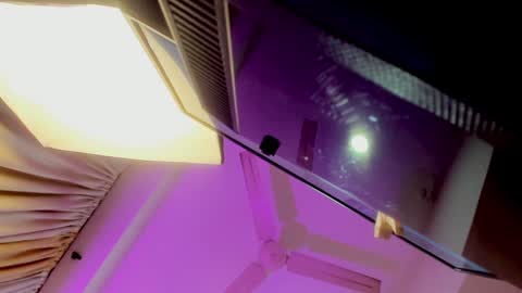 KaliMonroe online show from December 12, 2024, 11:40 am