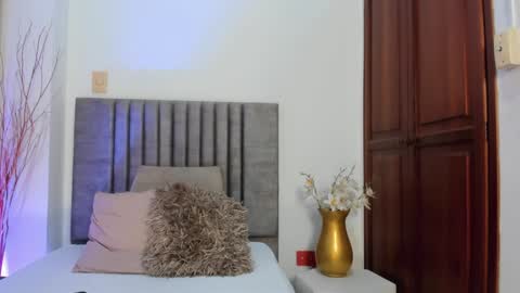 KaliMonroe online show from December 17, 2024, 11:39 am