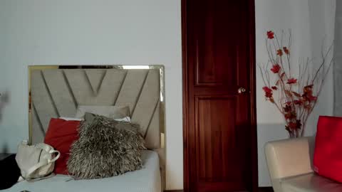 KaliMonroe online show from December 20, 2024, 11:43 am