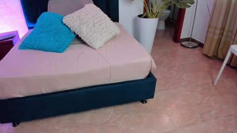 KaliMonroe online show from January 9, 2025, 5:43 pm