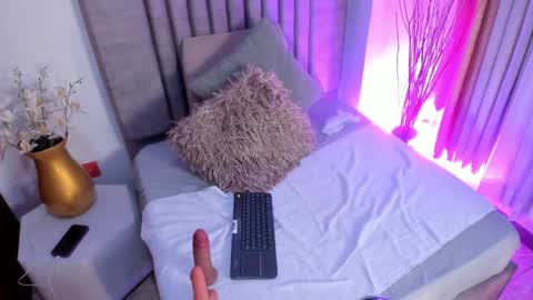 KaliMonroe online show from February 5, 2025, 2:37 pm