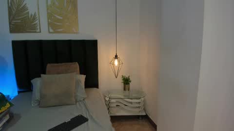 KaliMonroe online show from February 17, 2025, 11:44 am