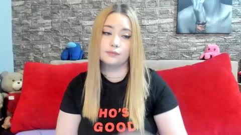 kalindahot online show from October 28, 2025, 7:05 pm