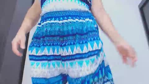 Hannah online show from November 9, 2025, 1:48 am