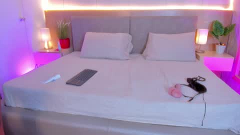 Snapshot of kalyx_lana chatting on December 16, 2025, 7:52 pm kalyx_lana online show from December 16, 2025, 7:52 pm