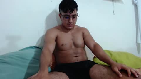 Snapshot of kamenov07 chatting on December 29, 2024, 4:40 pm kamenov07 online show from December 29, 2024, 4:40 pm