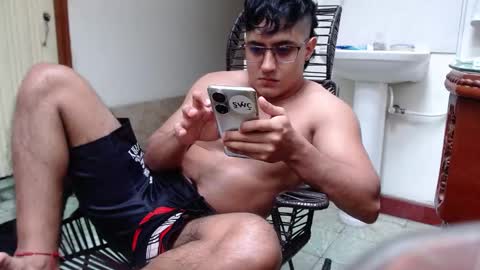 Snapshot of kamenov07 chatting on January 14, 2025, 9:51 pm kamenov07 online show from January 14, 2025, 9:51 pm