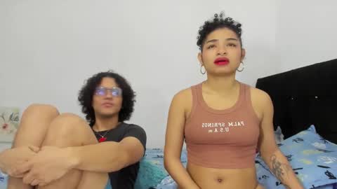 Dante and Carolina independient model online show from December 4, 2025, 12:42 am