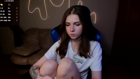 Snapshot of kami_mur chatting on March 6, 2025, 6:26 pm Kami mur online show from March 6, 2025, 6:26 pm