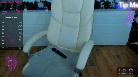 kamilahot25 online show from December 14, 2025, 12:16 am