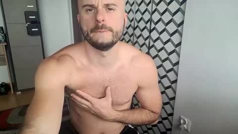 Snapshot of kamiloss__of chatting on September 19, 2025, 11:00 am kamiloss__of online show from September 19, 2025, 11:00 am