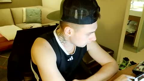 Denis online show from February 19, 2026, 9:00 pm