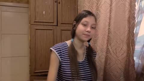 Snapshot of kamisalling chatting on October 29, 2025, 3:09 am Mari Simmons online show from October 29, 2025, 3:09 am