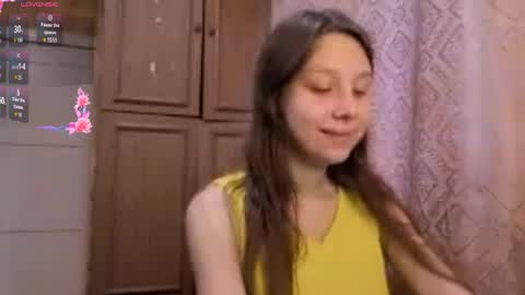 Snapshot of kamisalling chatting on November 25, 2025, 8:47 am Mari Simmons online show from November 25, 2025, 8:47 am