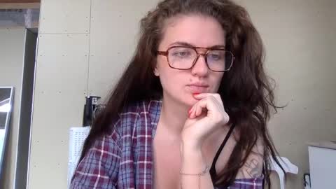 kamissu_12 online show from July 25, 2026, 10:02 am